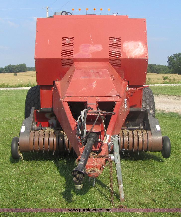 image for item A5075 1998 Case 8590 large square baler