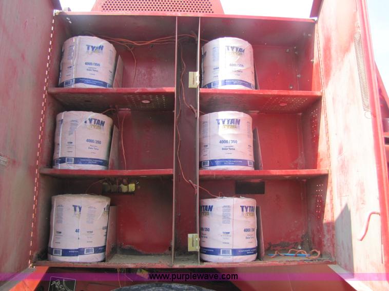 image for item A5075 1998 Case 8590 large square baler