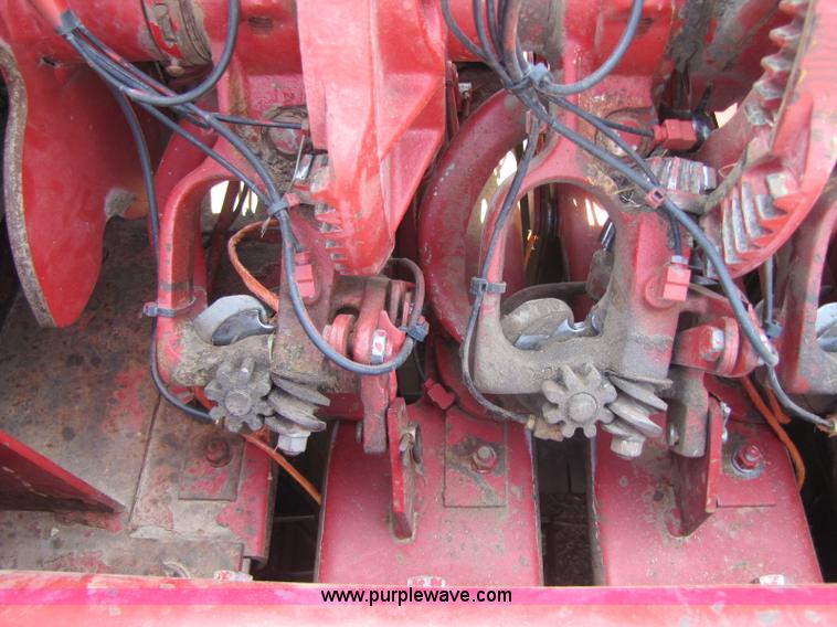 image for item A5075 1998 Case 8590 large square baler