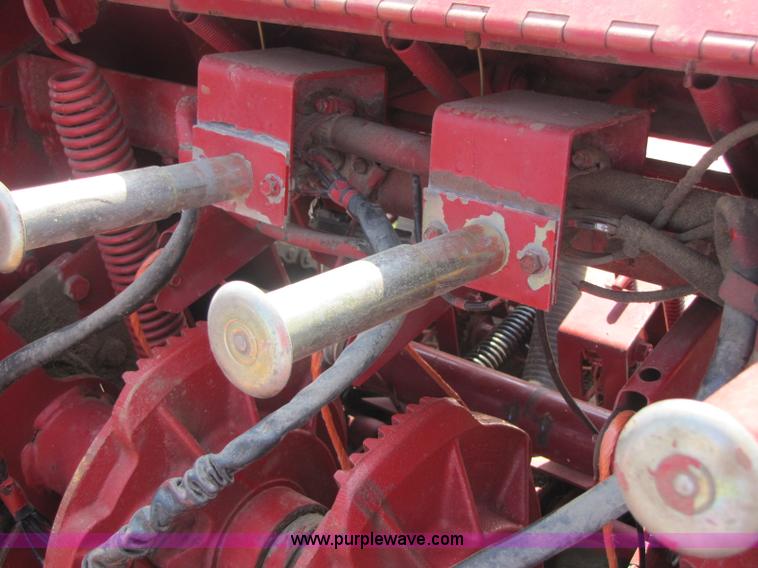 image for item A5075 1998 Case 8590 large square baler