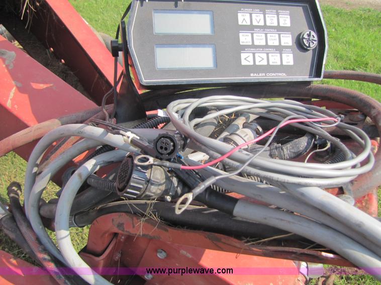 image for item A5075 1998 Case 8590 large square baler