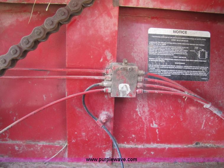 image for item A5075 1998 Case 8590 large square baler