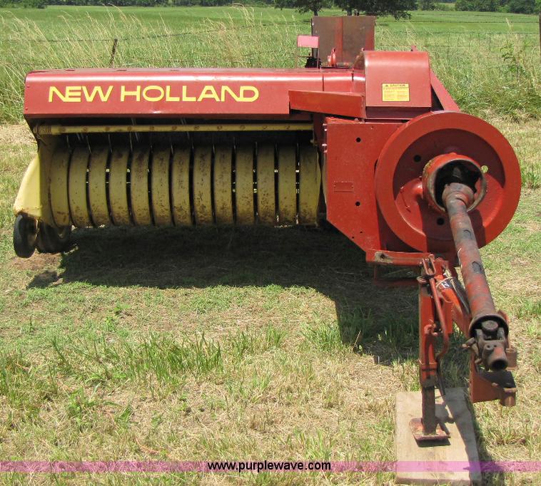 image for item A5091 New Holland 268 square baler