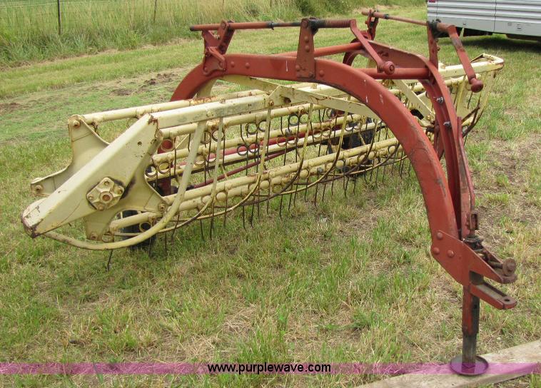 image for item A5094 New Holland 256 side rake