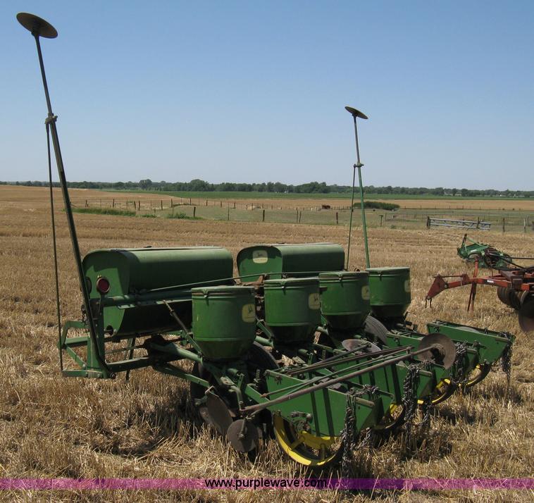 image for item A9461 John Deere 494A four row planter