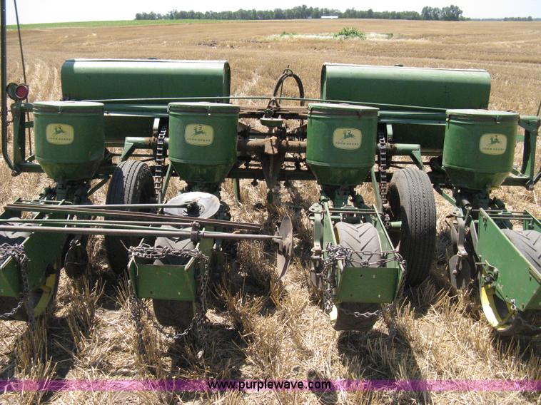 image for item A9461 John Deere 494A four row planter