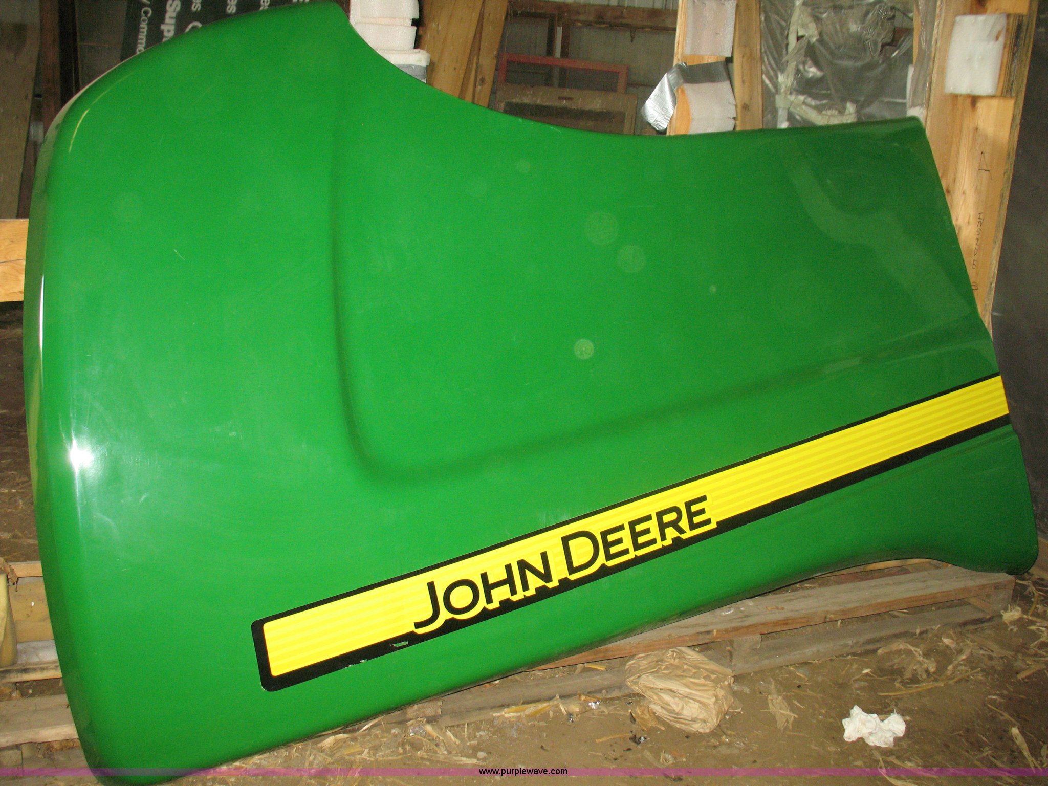 John Deere combine right rear gull wing door in Paullina, IA Item