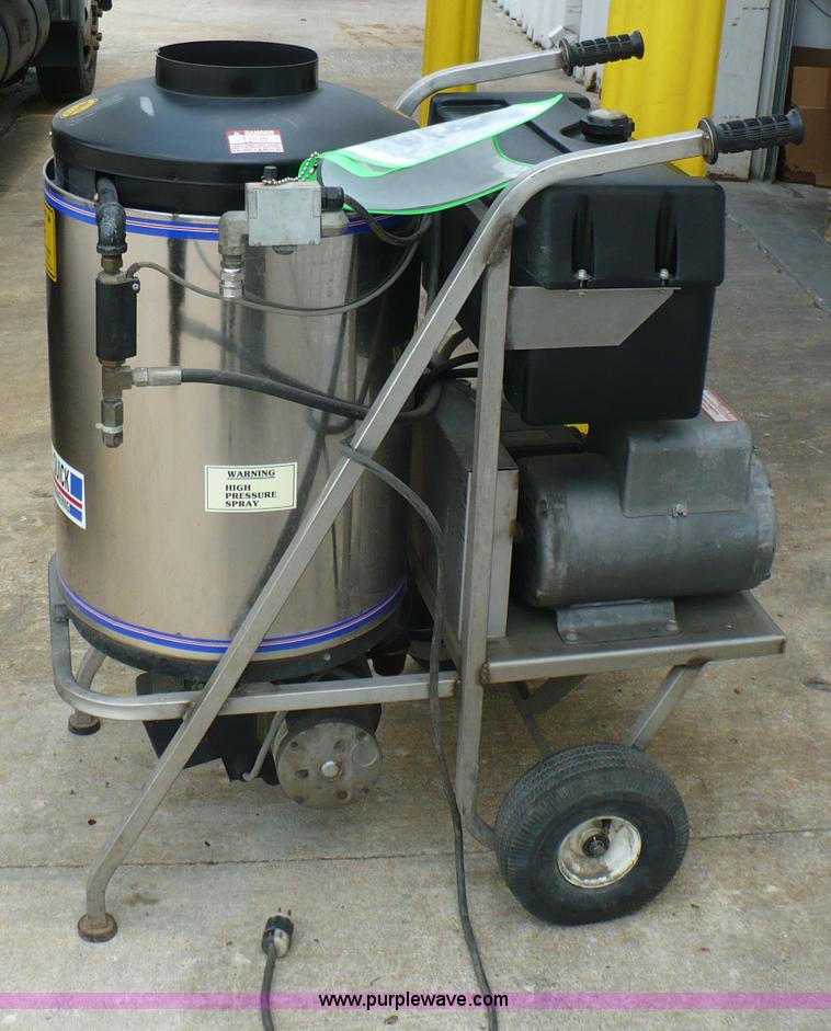 Direct Line HydroQuick pressure/steam washer in Lee's Summit, MO Item 5907 sold Purple Wave