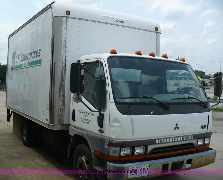 image for item 5908 1997 Mitsubishi Fuso FE box truck