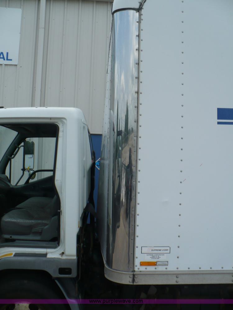 image for item 5908 1997 Mitsubishi Fuso FE box truck