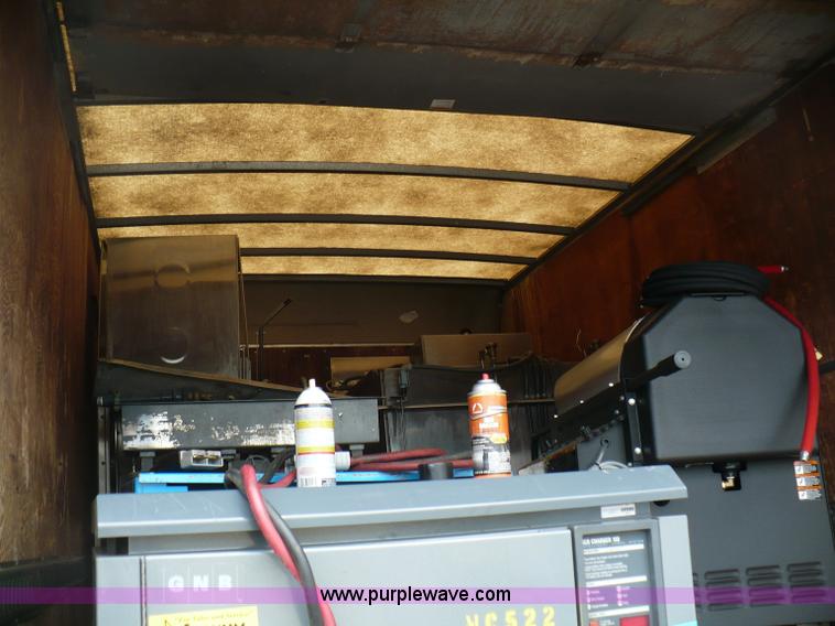 image for item 5908 1997 Mitsubishi Fuso FE box truck