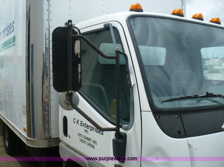 image for item 5908 1997 Mitsubishi Fuso FE box truck