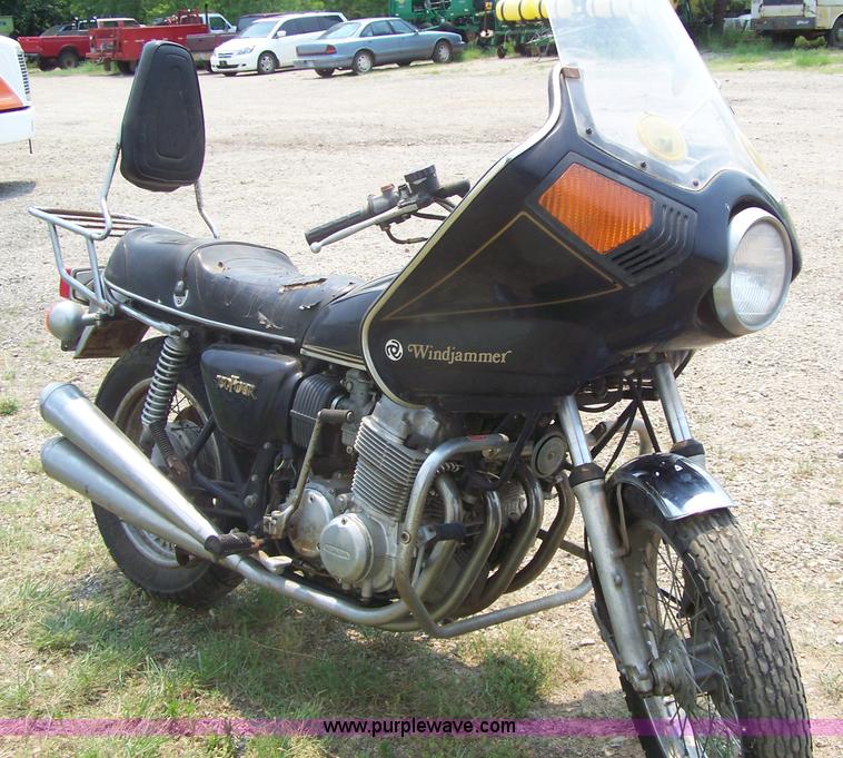 image for item 7355 1978 Honda 750 motorcycle