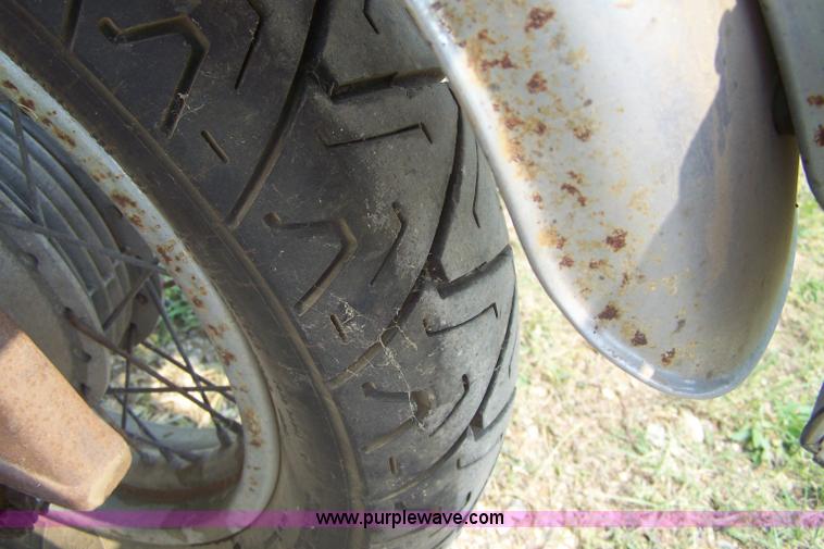 image for item 7355 1978 Honda 750 motorcycle