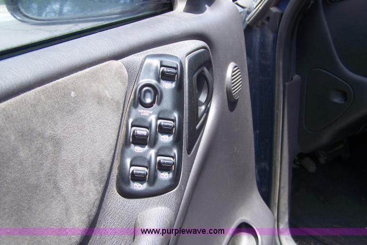 image for item 7375 1999 Dodge Durango SLT SUV