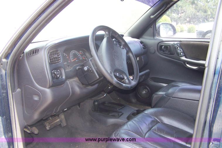 image for item 7375 1999 Dodge Durango SLT SUV