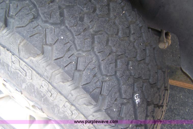 image for item 7375 1999 Dodge Durango SLT SUV