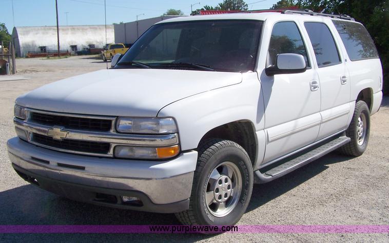 image for item 7401 2001 Chevrolet Suburban K1500 SUV