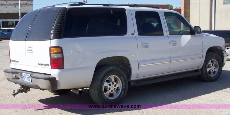 image for item 7401 2001 Chevrolet Suburban K1500 SUV