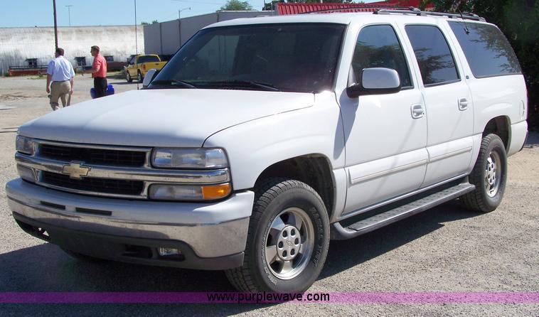 image for item 7401 2001 Chevrolet Suburban K1500 SUV