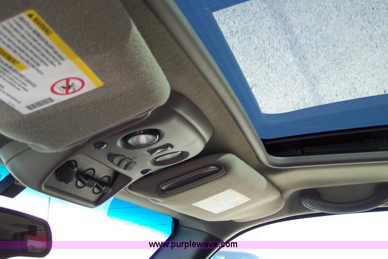 image for item 7401 2001 Chevrolet Suburban K1500 SUV