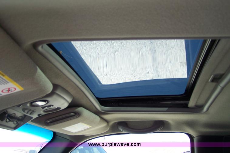 image for item 7401 2001 Chevrolet Suburban K1500 SUV