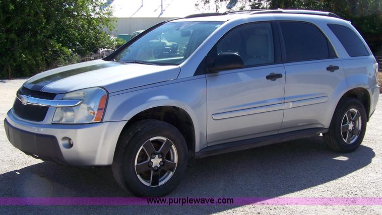 image for item 7404 2005 Chevrolet Equinox LS AWD SUV