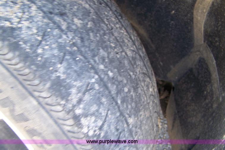 image for item 7404 2005 Chevrolet Equinox LS AWD SUV