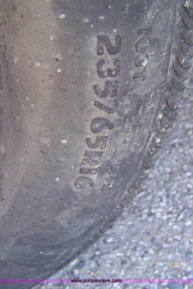 image for item 7404 2005 Chevrolet Equinox LS AWD SUV