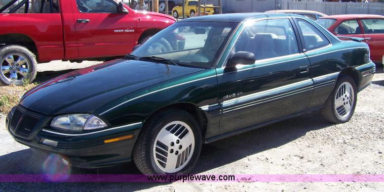 image for item 7406 1994 Pontiac Grand Am SE