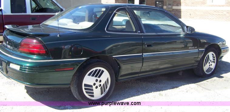 image for item 7406 1994 Pontiac Grand Am SE