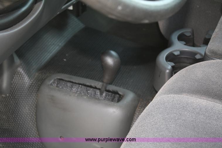 image for item A2079 2006 Chevrolet Silverado K1500 extended cab pickup truck