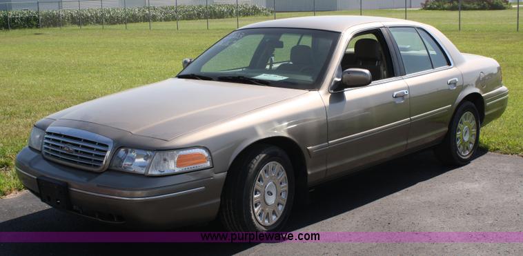 image for item A2080 2003 Ford Crown Victoria Police Interceptor