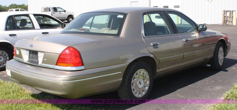 image for item A2080 2003 Ford Crown Victoria Police Interceptor