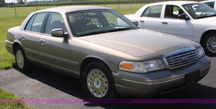 image for item A2080 2003 Ford Crown Victoria Police Interceptor