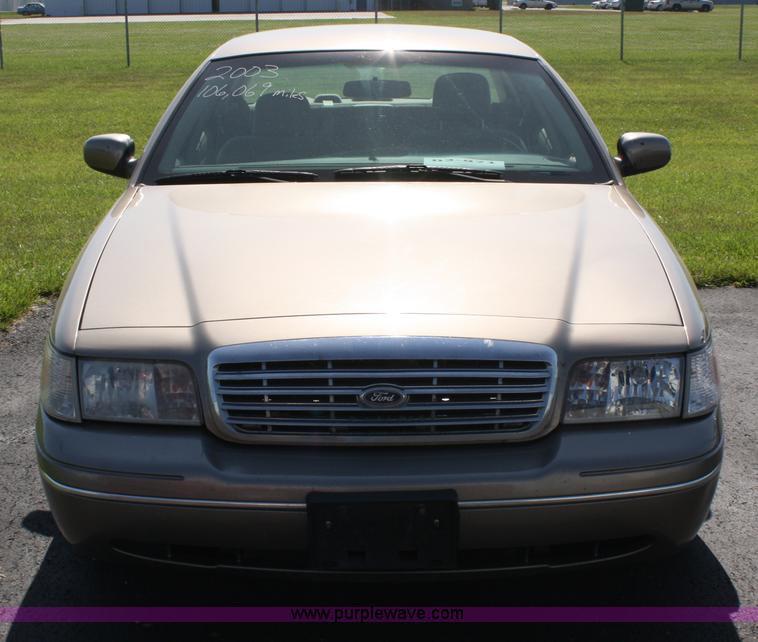 image for item A2080 2003 Ford Crown Victoria Police Interceptor