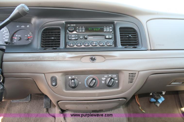 image for item A2080 2003 Ford Crown Victoria Police Interceptor
