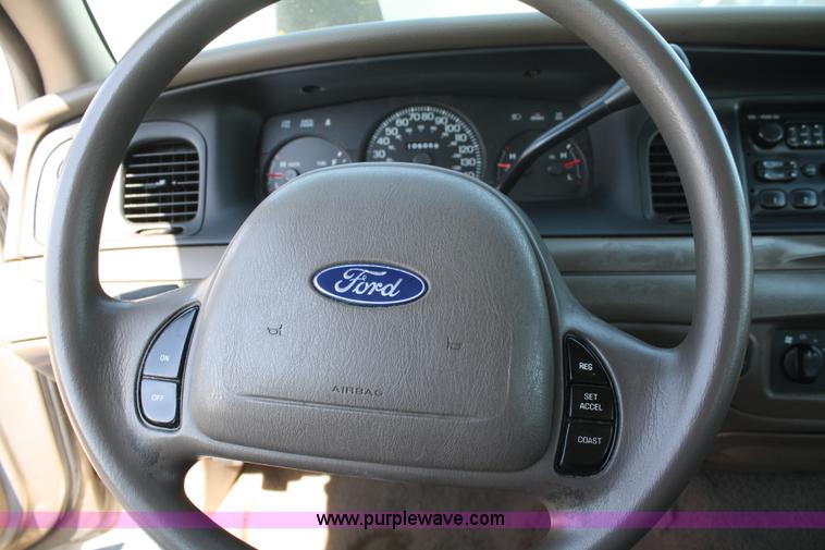 image for item A2080 2003 Ford Crown Victoria Police Interceptor