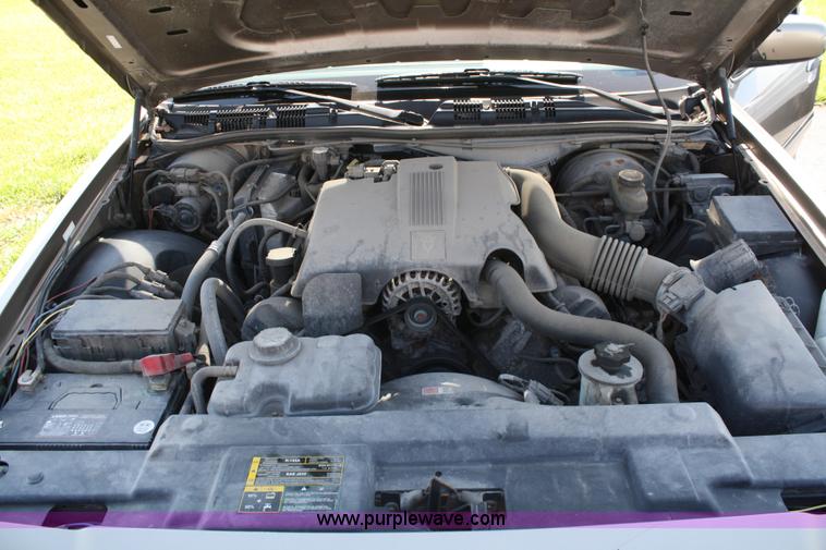 image for item A2080 2003 Ford Crown Victoria Police Interceptor