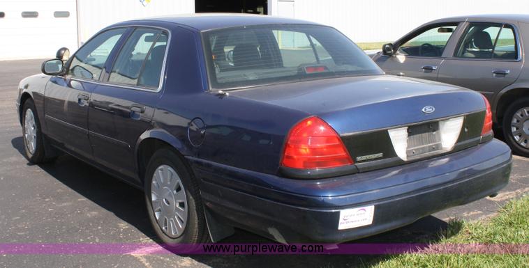 image for item A2084 2006 Ford Crown Victoria Police Interceptor