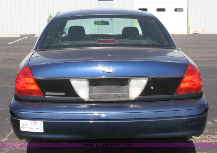 image for item A2084 2006 Ford Crown Victoria Police Interceptor