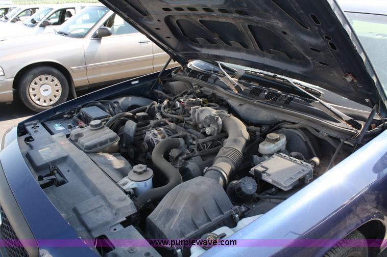 image for item A2084 2006 Ford Crown Victoria Police Interceptor