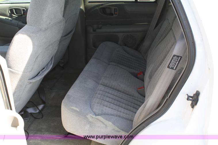 image for item A2086 2001 Chevrolet Blazer LS SUV