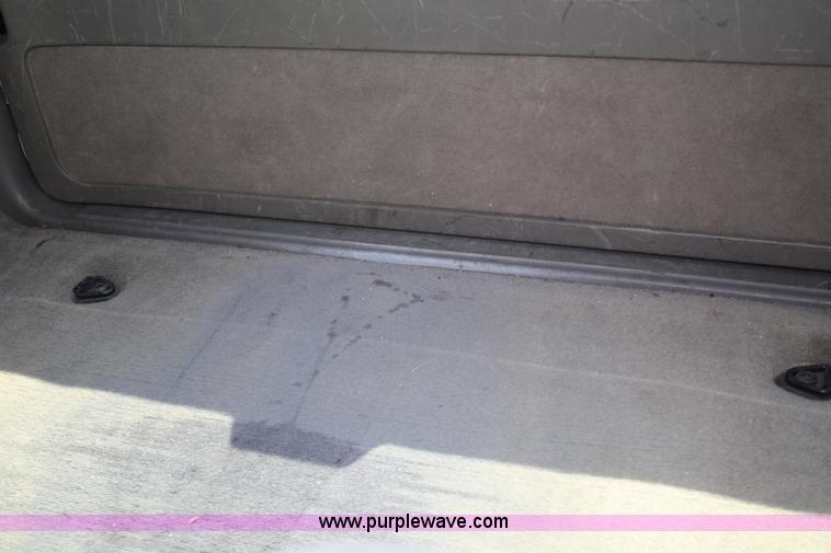 image for item A2086 2001 Chevrolet Blazer LS SUV