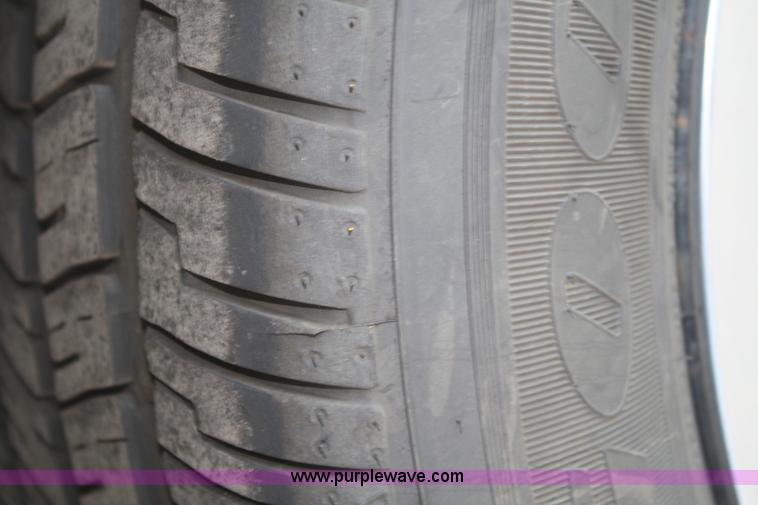 image for item A2087 2000 Ford Crown Victoria Police Interceptor