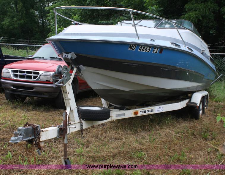 image for item A2097 1989 VIP Vincente 23' boat with trailer