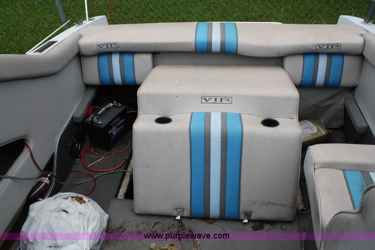 image for item A2097 1989 VIP Vincente 23' boat with trailer