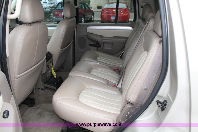 image for item A2098 2004 Mercury Mountaineer