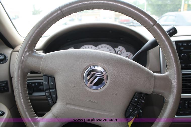 image for item A2098 2004 Mercury Mountaineer