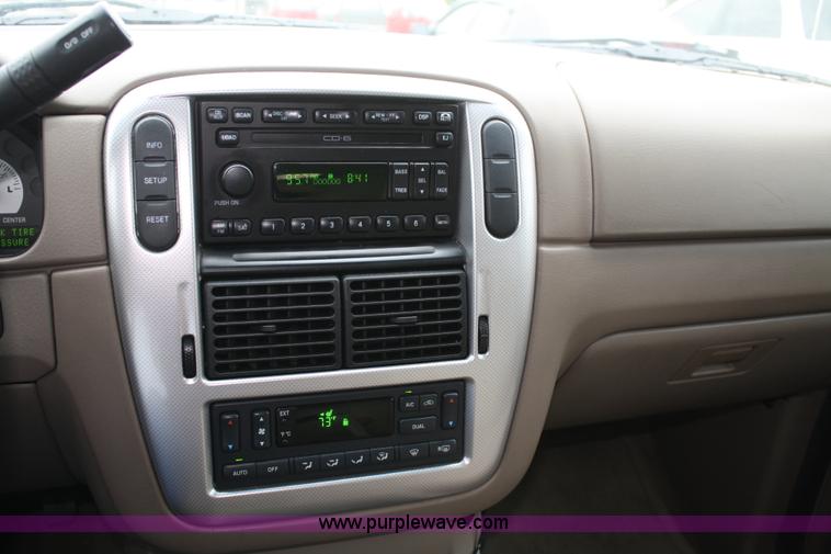 image for item A2098 2004 Mercury Mountaineer